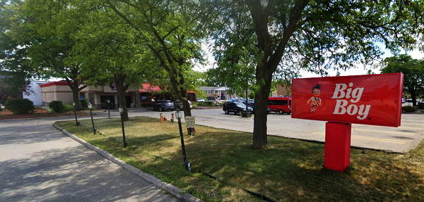 Big Boy Restaurants (Elias Brothers, Elias Bros) - Southfield - 29700 Southfield Rd A (newer photo)